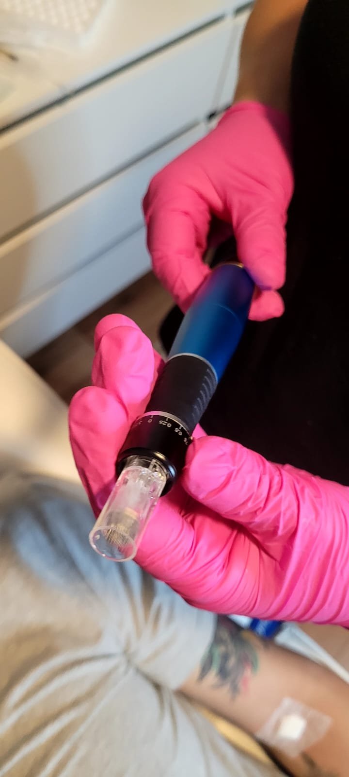 Práctica de mesoterapia en la academia EK Salud y Estética